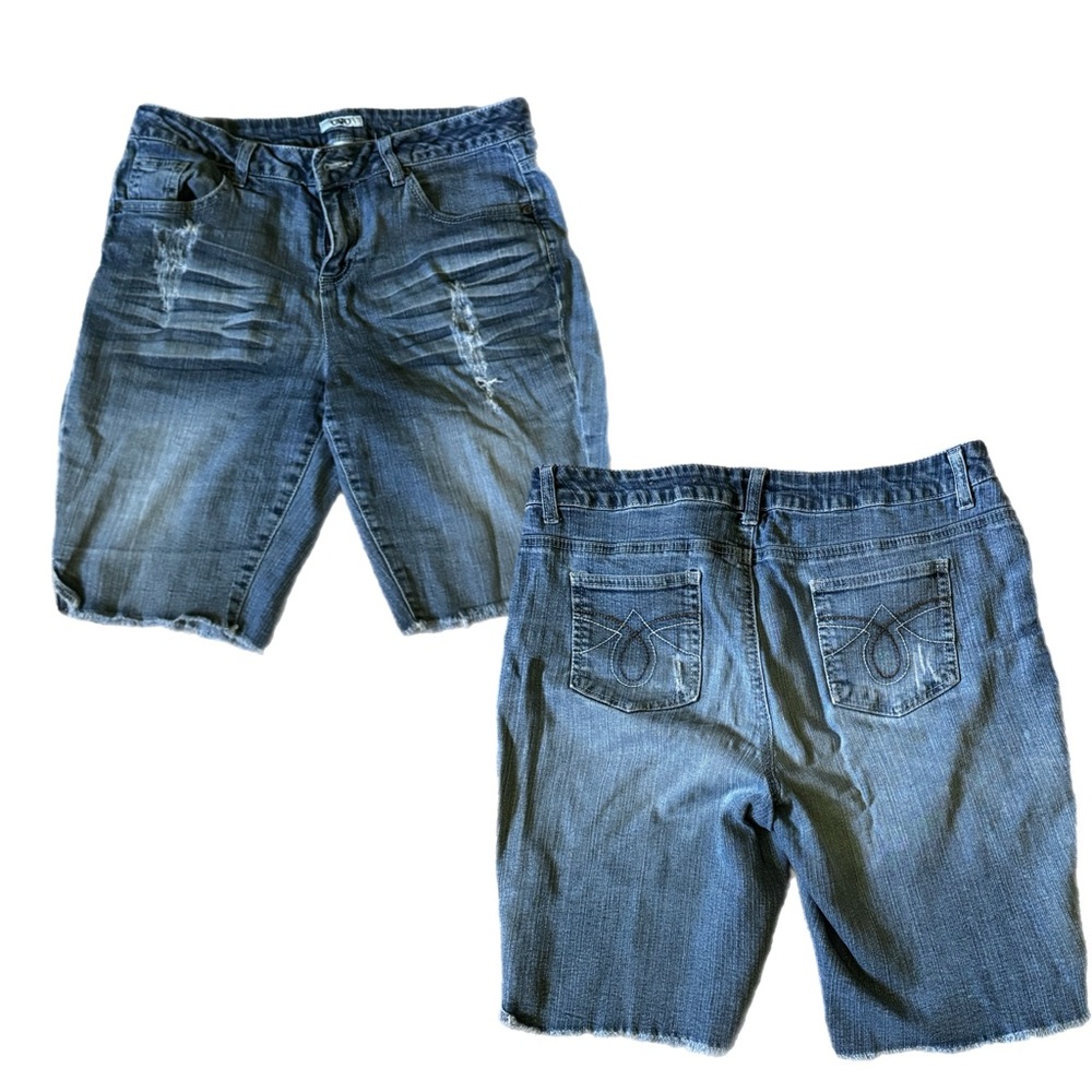 Catos Women’s Size 10 denim shorts